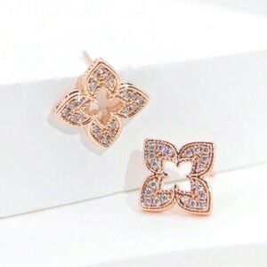 SALE 18k Rose Gold Crystal Clover Stud Earrings